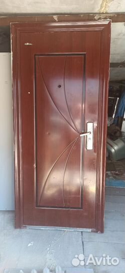 Дверь входная металлическая
