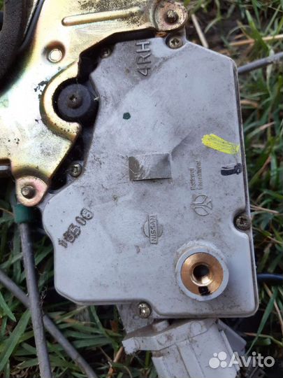 Продам замок правой передний двери ниссан примера