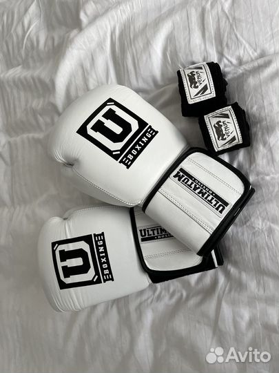 Боксерские перчатки