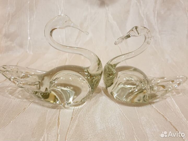 Статуэтка лебедь стекло хрусталь