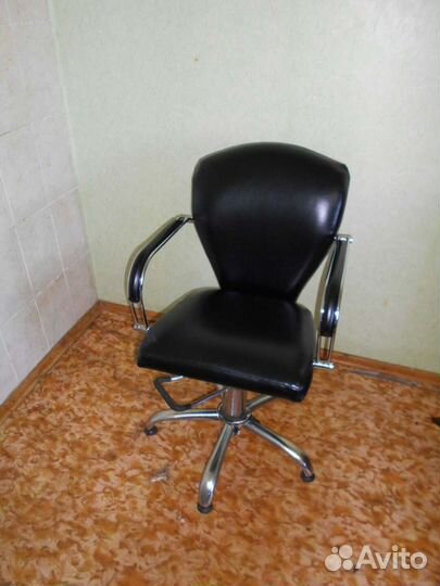 Перетяжка мебели, ремонт и реставрация