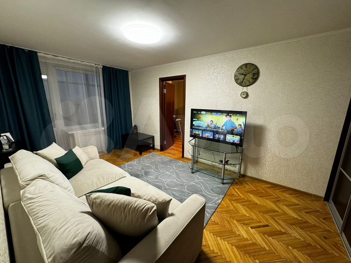 2-к. квартира, 47 м², 8/9 эт.