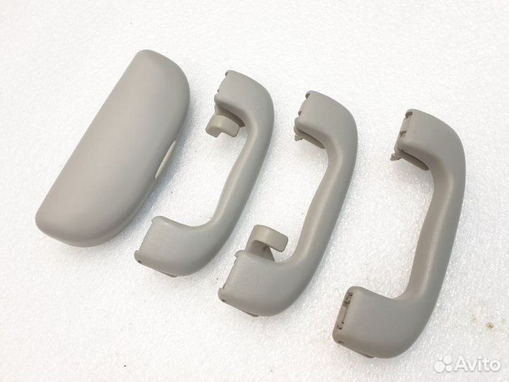 Ручка потолка Chevrolet Cruze 1.6 F16D3 2013