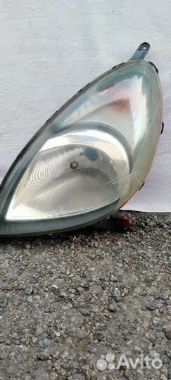 Фара передняя левая Тойота Фанкарго
