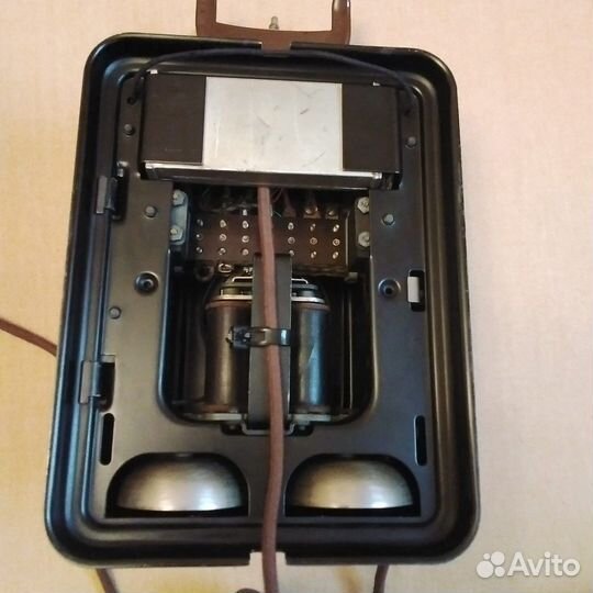 Старинный телефон