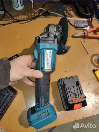 Аккумуляторная болгарка Штурм. (Sturm)