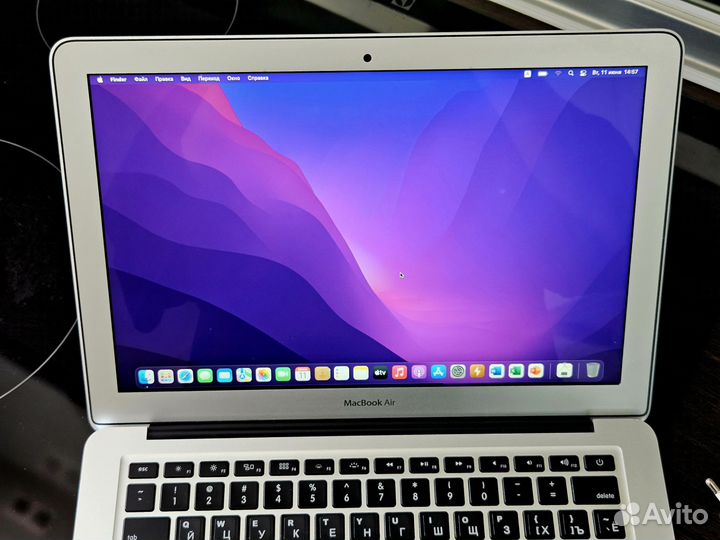 MacBook Air 13 2019 8/128Gb (батарея 100%)