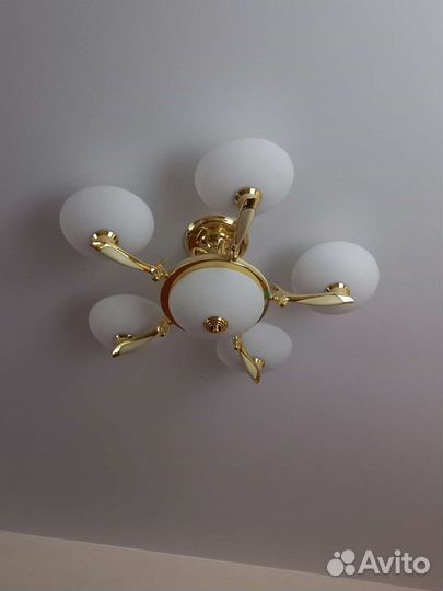 Люстра потолочная