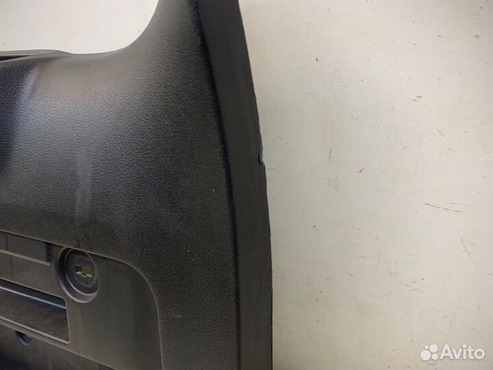 Обшивка крышки багажника Toyota Land Cruiser Prado