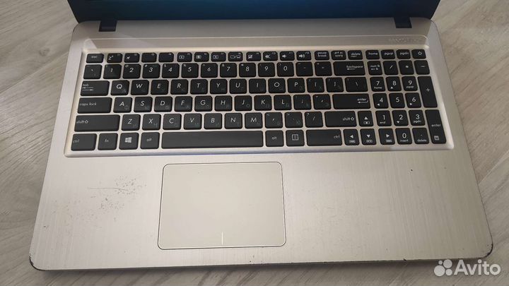 Ноутбук Asus R540NV