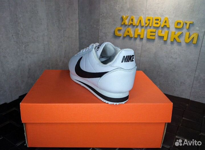 Кроссовки Nike Cortez