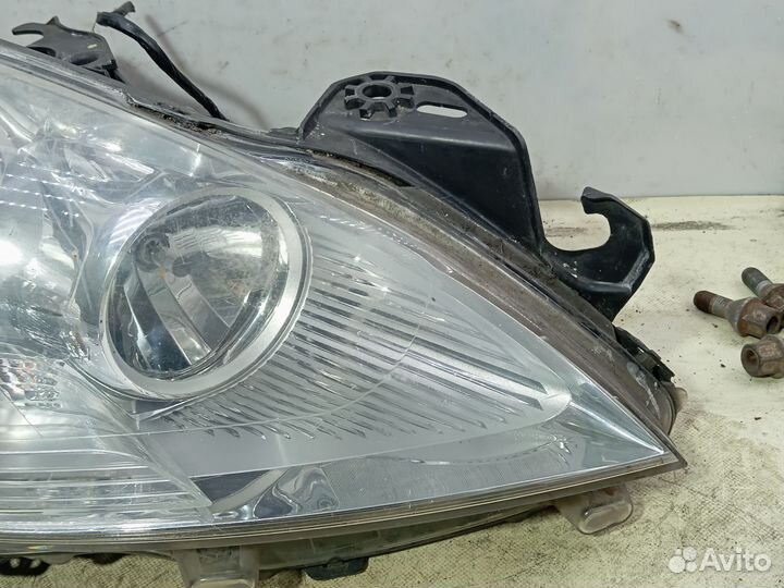 Фара правая Peugeot 5008