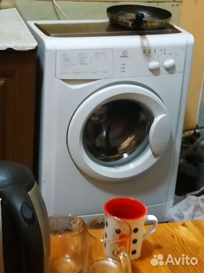 Холодильники, стиралки, кровати