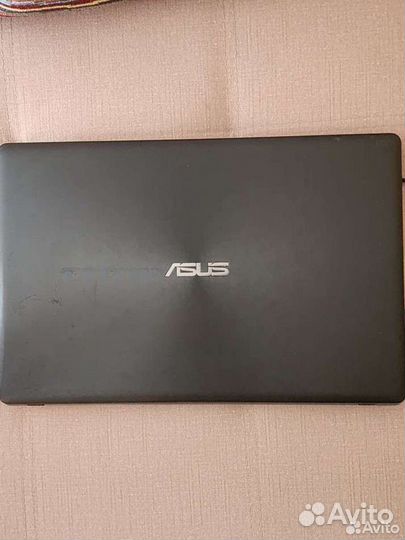 Ноутбук Asus x550c