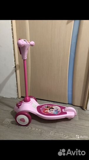 Самокат с принцессами