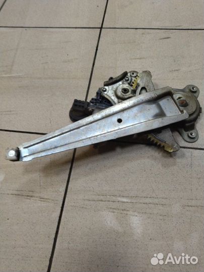 Стеклоподъемник задний левый Toyota Camry V40