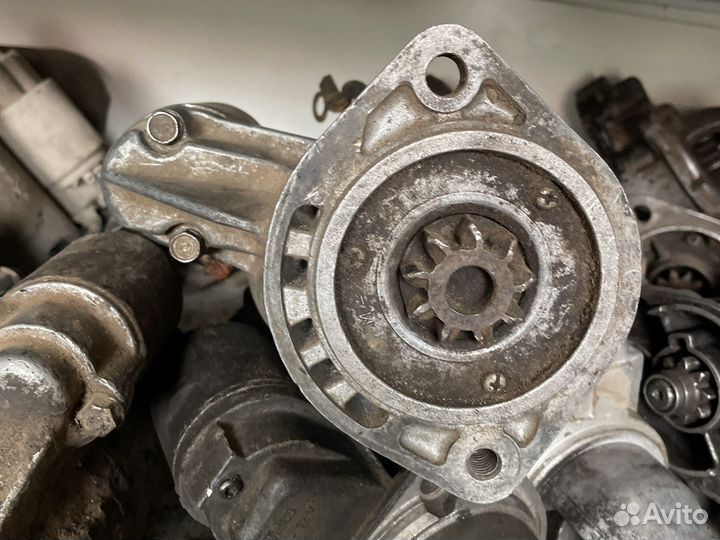 Стартер на Ниссан тд 23 сд 17