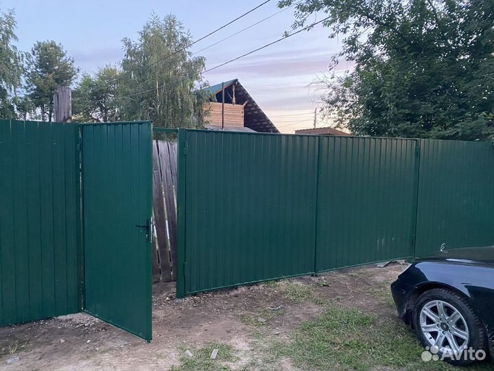 Установка заборов из профнастила бригада