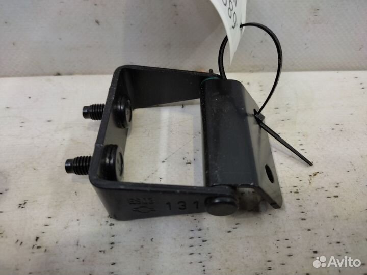 Петля крышки багажника Nissan Qashqai J10