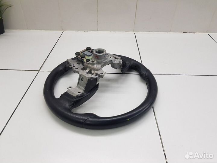 Рулевое колесо (Genesis G70)