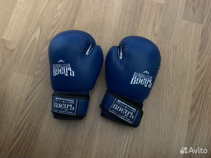 Боксерские перчатки