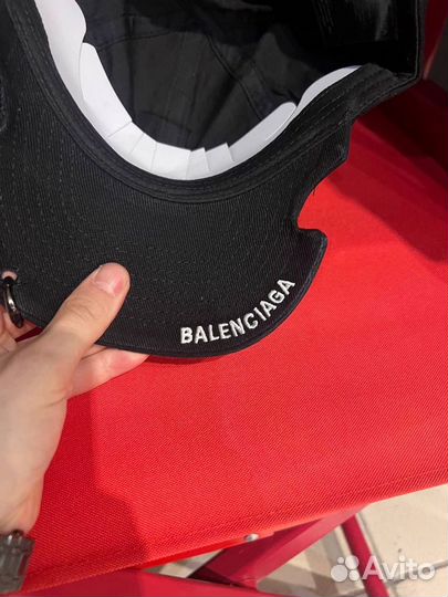 Balenciaga кепка пирсинг стиль 2024