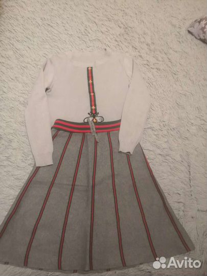 Продам костюмчик