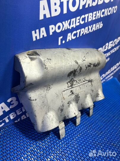 Декоративная крышка двигателя Honda Fit хэтчбек