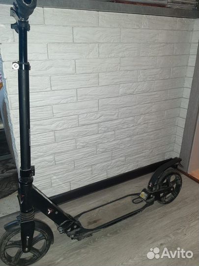 Продам самокат б/у