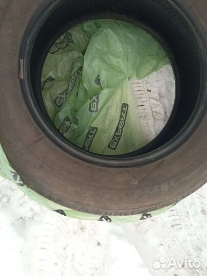 Bridgestone Dueler H/T 215/65 R16