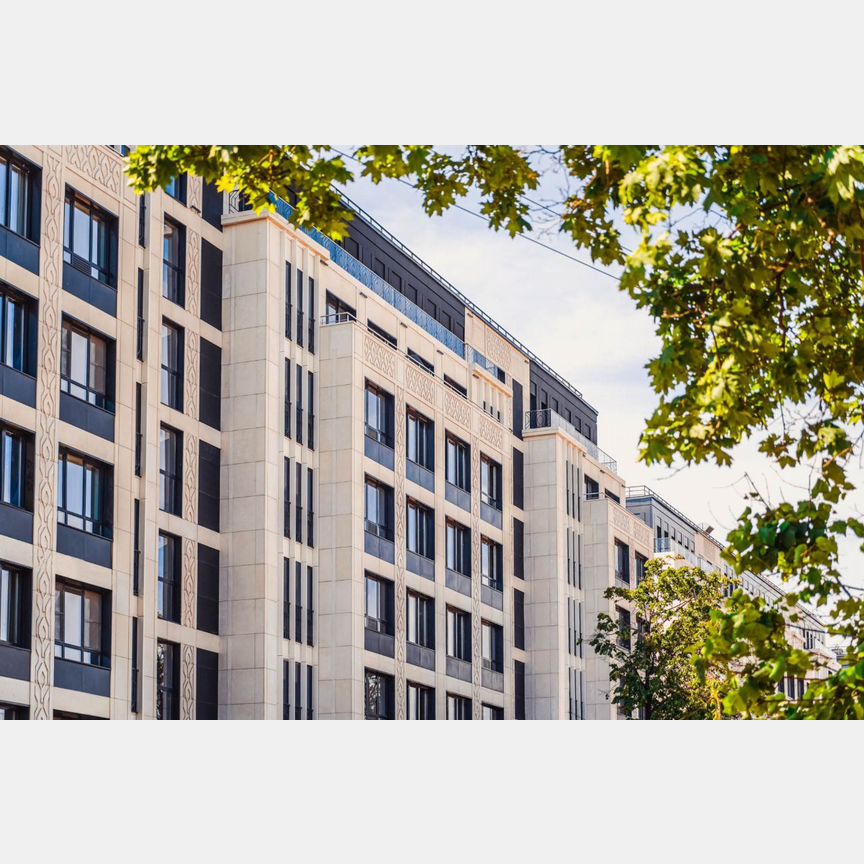 3-к. квартира, 122,8 м², 3/8 эт.
