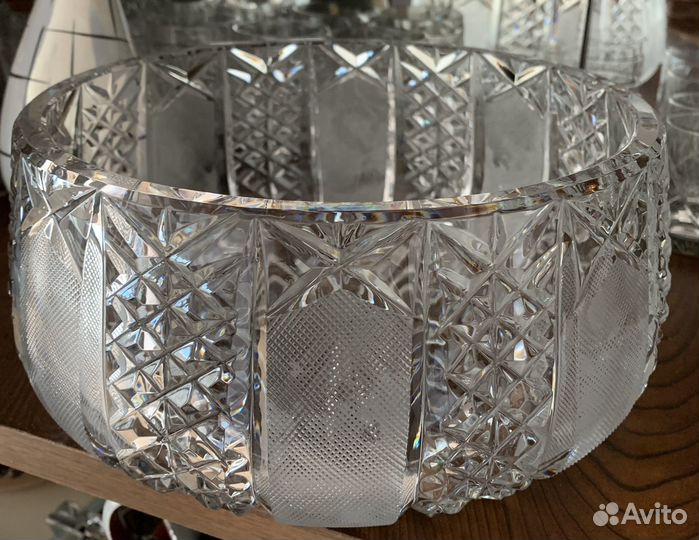 Хрустальная ваза