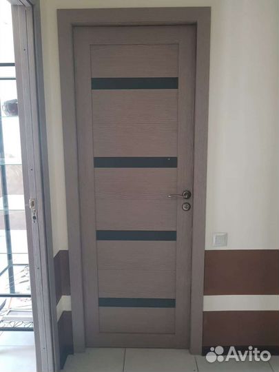 Межкомнатная дверь б/у 70 см шириной