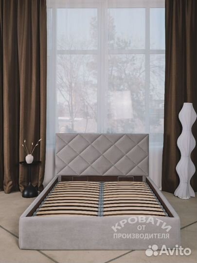 Кровать на заказ односпальная с мягким изголовьем 90x200