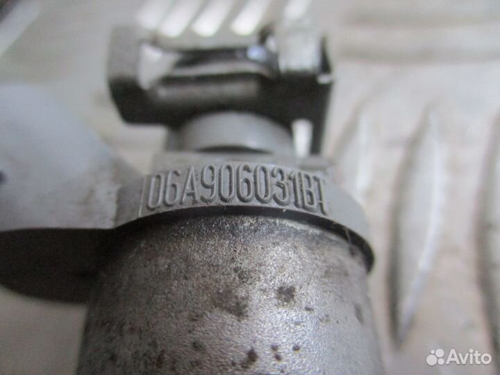 Форсунка топливная эл. Volkswagen Caddy 3 2007г