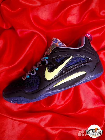 Баскетбольные кроссовки Nike KD 15