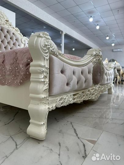 Спальный гарнитур София