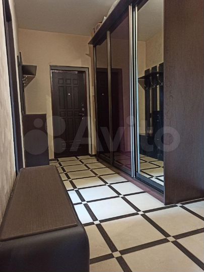 2-к. квартира, 60 м², 2/9 эт.