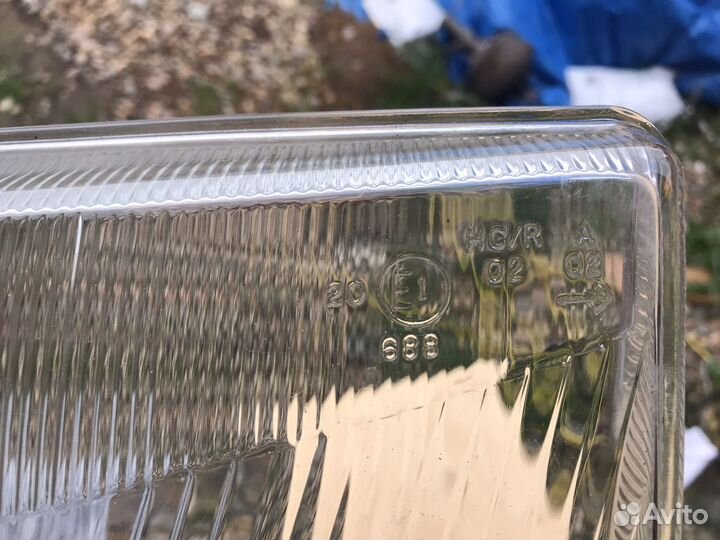 Стекло фары левое Skoda Felicia 1998-2002