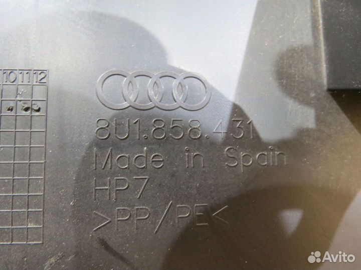 Воздуховод салона Audi Q3