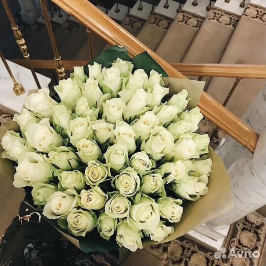 51 Роза букетом