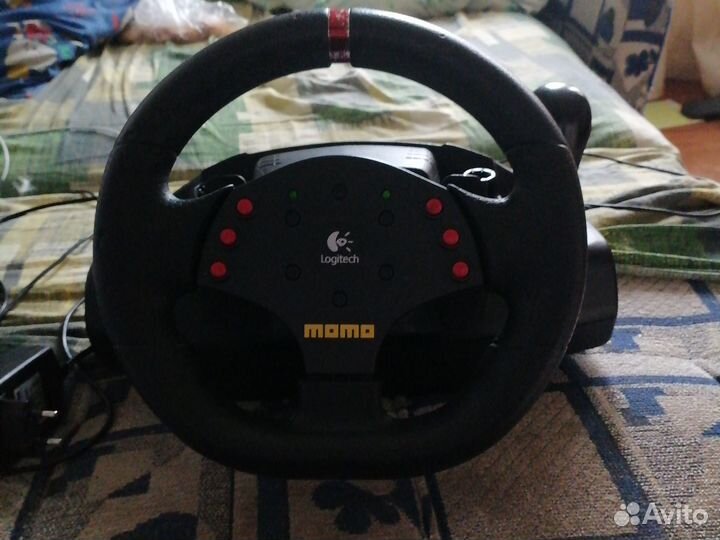 Руль logitech momo racing