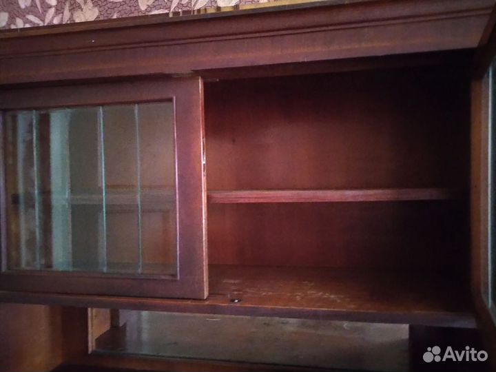 Старинный буфет