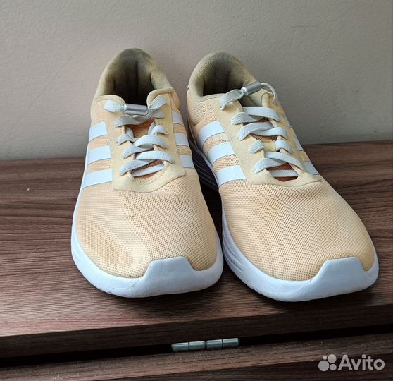 Кроссовки adidas 38