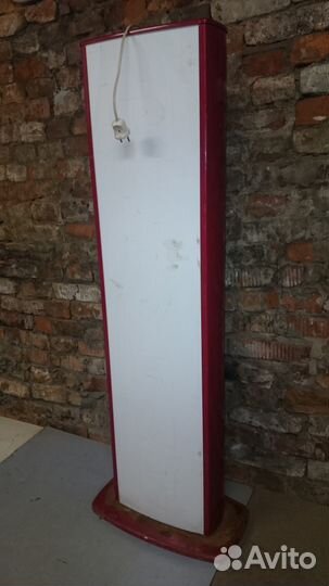 Напольный светильник