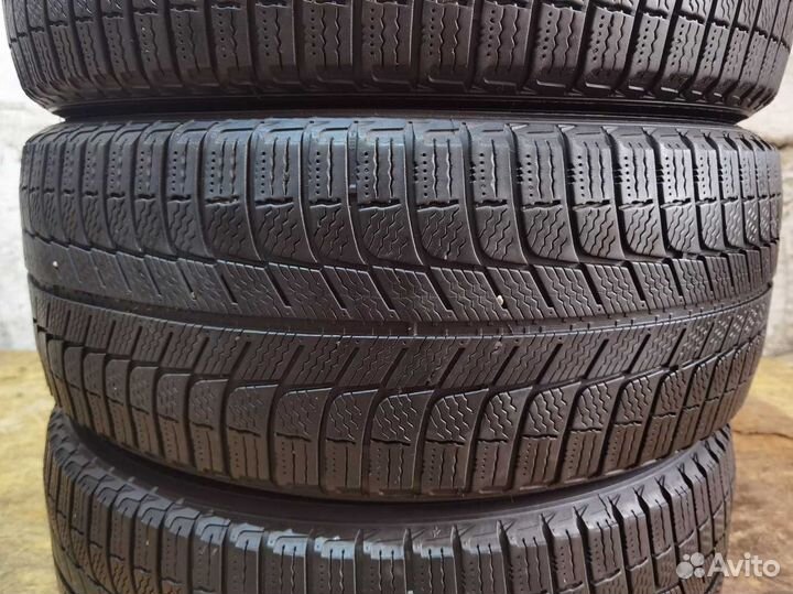 Michelin X-Ice 3 225/55 R17 98U