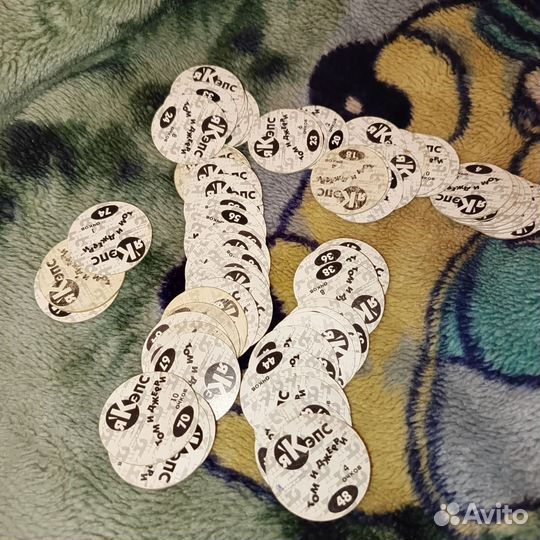 Фишки Том и Джерри 64 разных + биты