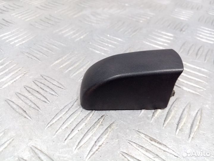 Б/У Крышка поводка заднего стеклоочистителя#001