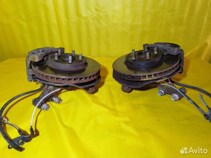 Ступица передняя в сборе Toyota Wish ZNE10 G