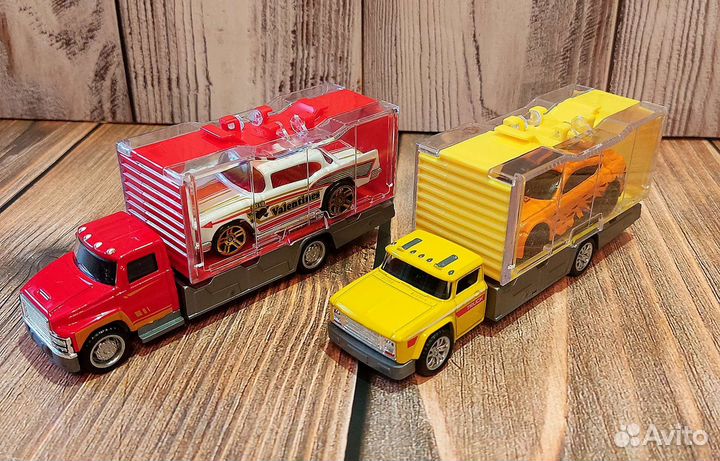 Hot wheels машинка с автовозом